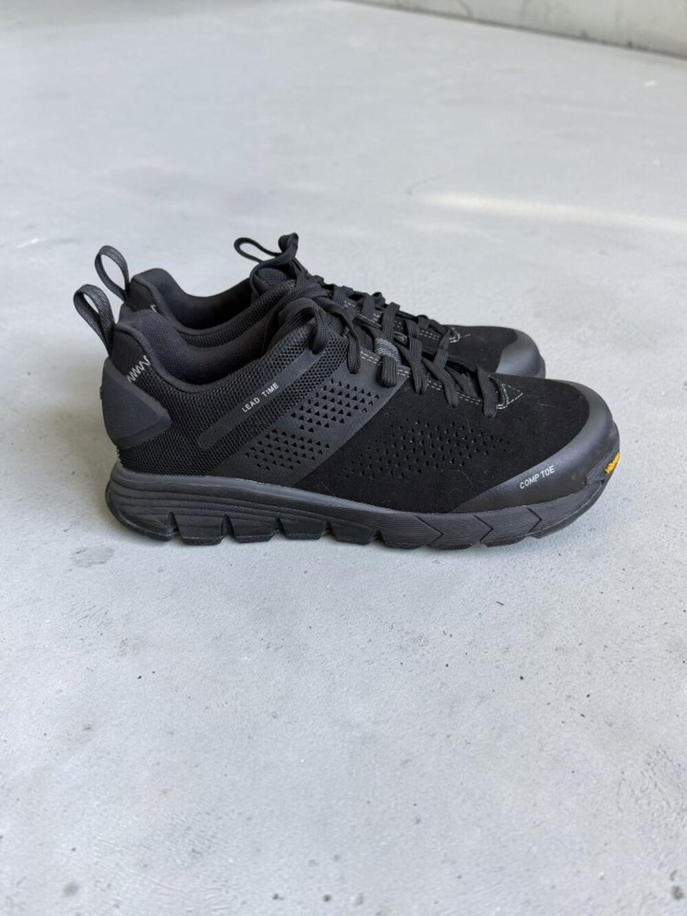 DANNER Men’s Lead Time Black Work Sneakers Size 9.5